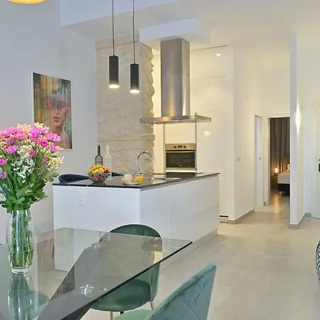 Myflats Luxury Downtown *