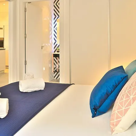 Myflats Luxury Downtown Apartment *